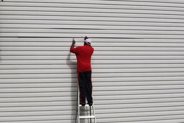 Loose Siding Repair in Staten Island